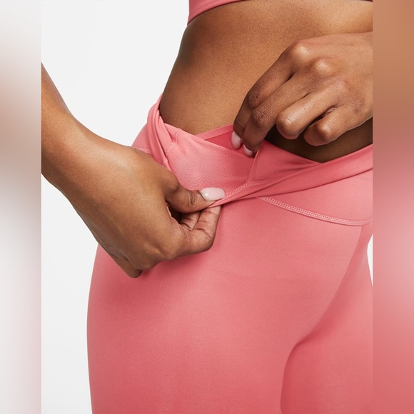 Nike One Luxe Leggings - Picture 4 of 5